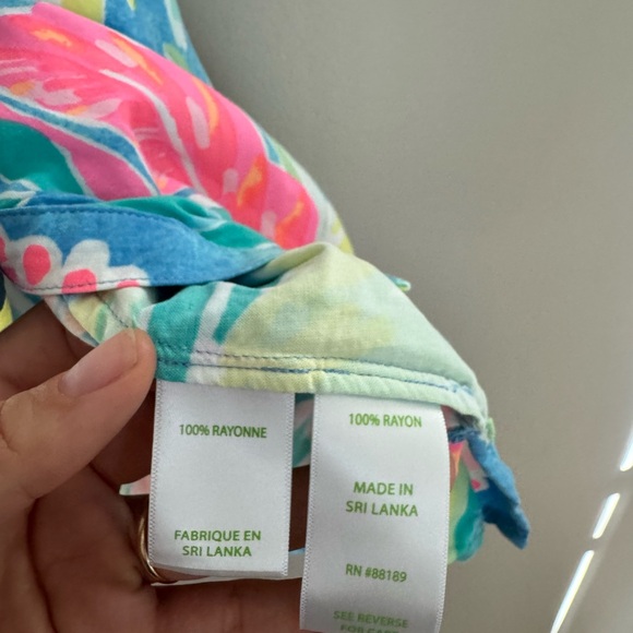 Lilly Pulitzer Tropical Floral Sleeveless Pintuck Top M Resort Vacation Chic - Picture 5 of 5